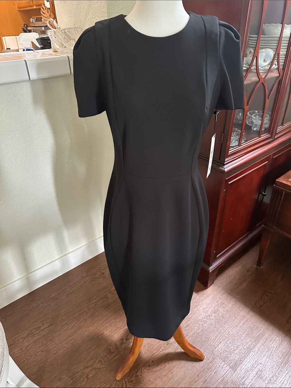 NWT Calvin Klein Black Short-Sleeve Sheath Midi Dress